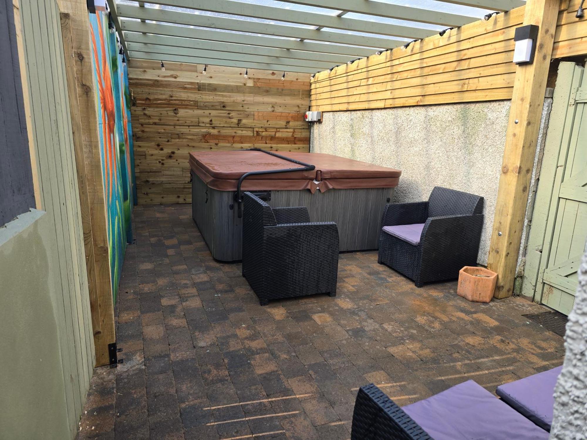 Eden Rose Cottage Hot-Tub Jacuzzi Morecambe-Bay Extérieur photo